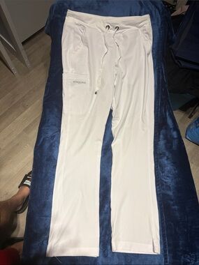 Skechers Women’s White Straight-Leg Drawstring Pants scrubs